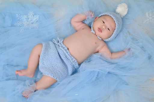 果洛摸孕妇肚子沾喜气